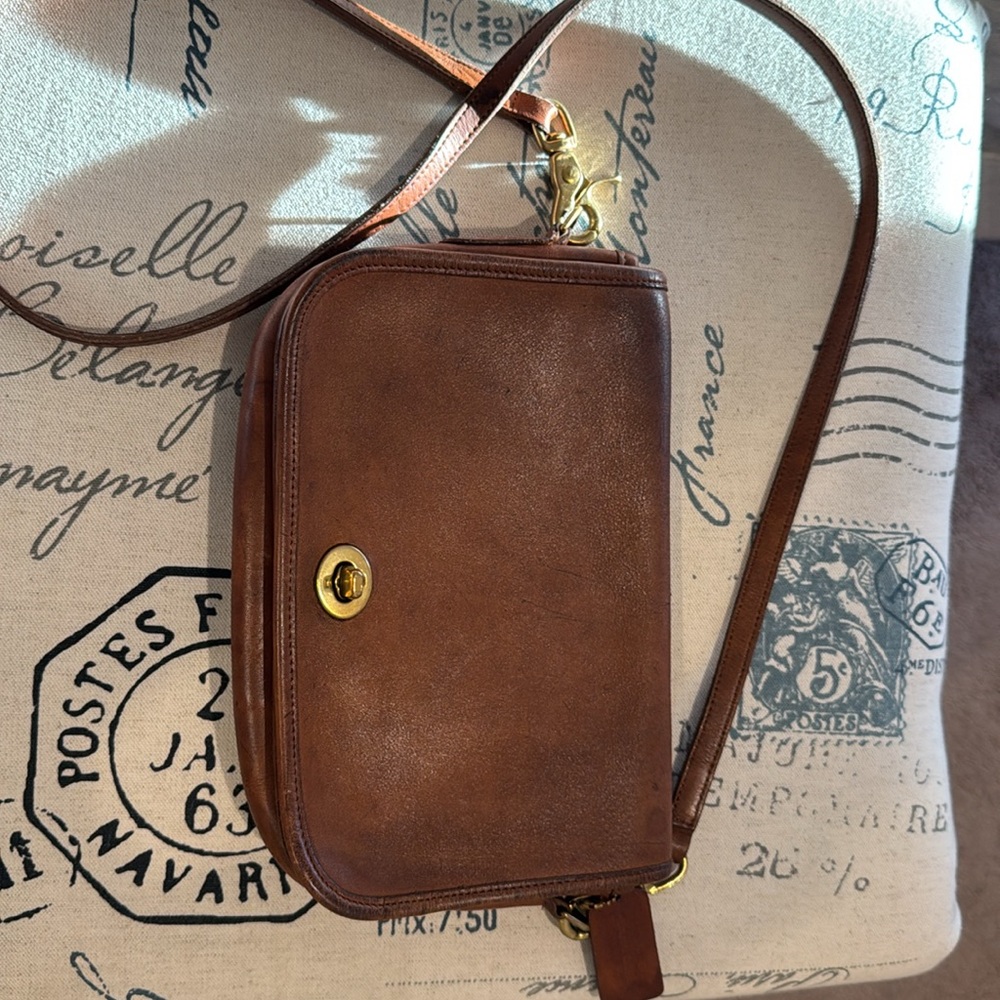 Vintage Coach crossbody bag.